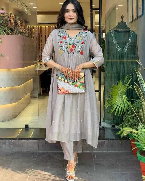 Grey_Viscose_Rayon_Floral_Embroidered_A-Line_Kurta_Set_For_Women