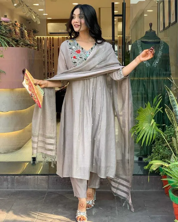 Grey_Viscose_Rayon_Floral_Embroidered_A-Line_Kurta_Set_For_Women