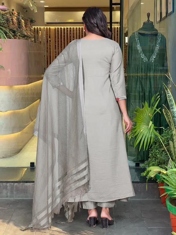 Grey_Viscose_Rayon_Floral_Embroidered_A-Line_Kurta_Set_For_Women