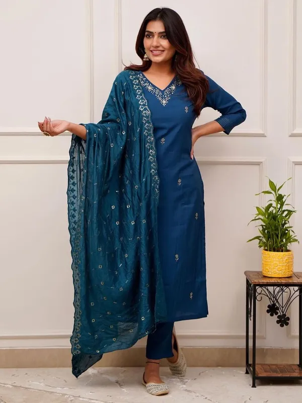 Dark_Blue_Chanderi_Embroidered_Kurta_Set_For_Women