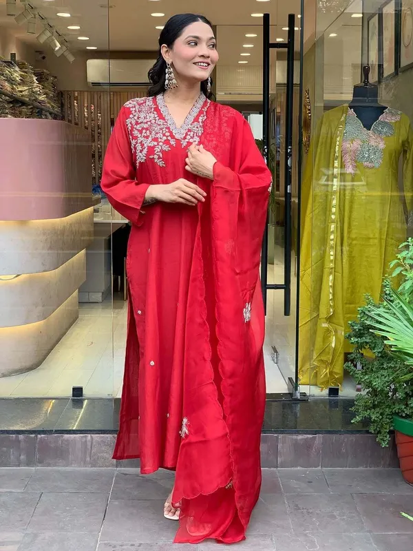 Red_Chanderi_Embroidered_Kurta_Pant_Dupatta_Set_For_Women