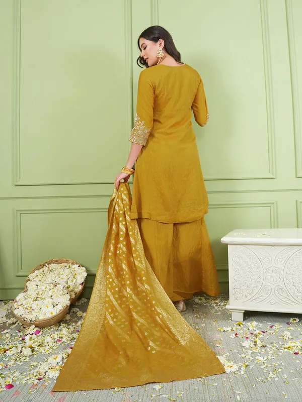 Gold_Silk_Blend_Straight_Embroidered_Kurta_Palazzo_Set_For_Women