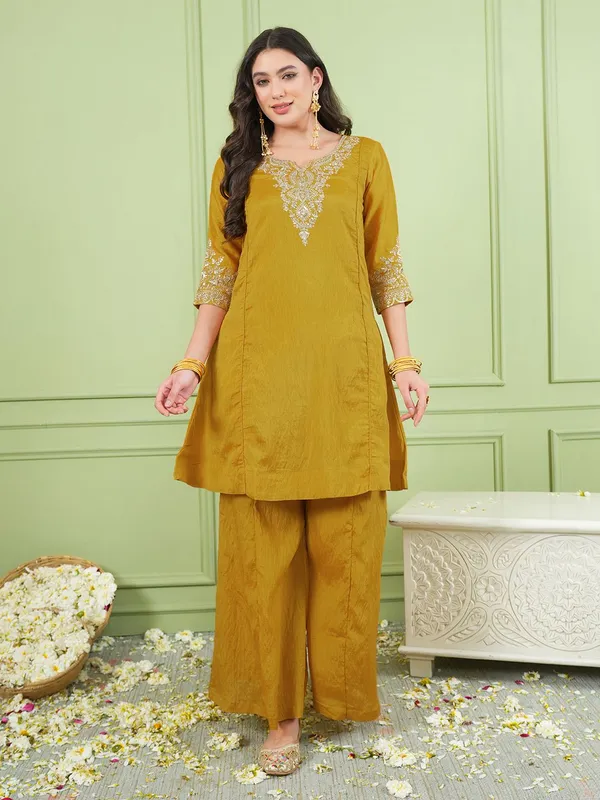 Gold_Silk_Blend_Straight_Embroidered_Kurta_Palazzo_Set_For_Women