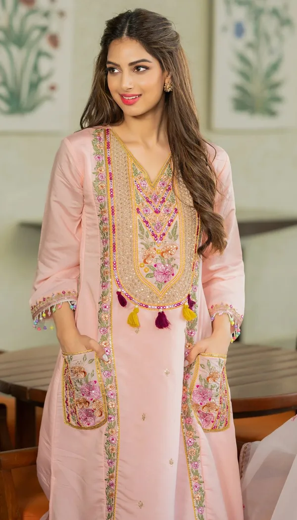 Pink_Chanderi_Straight_Floral_Embroidered_Kurta_Set_For_Women