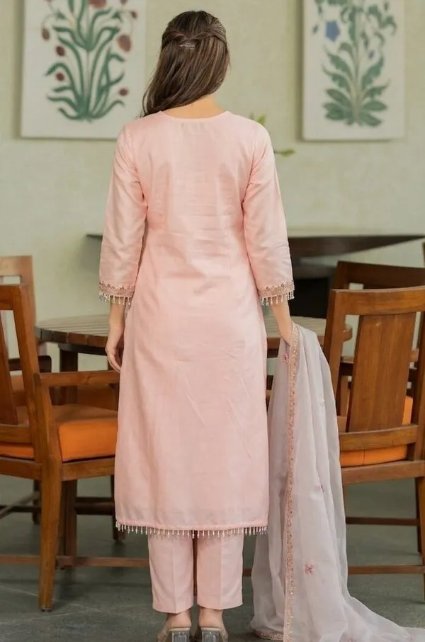 Pink_Chanderi_Straight_Floral_Embroidered_Kurta_Set_For_Women