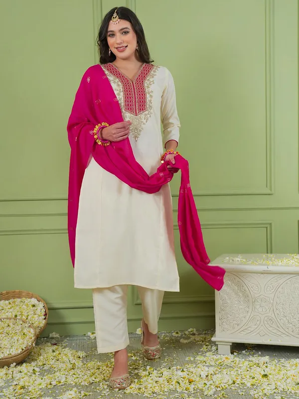 White_Cotton_Blend_Straight_Embroidered_Kurta_Set_For_Women