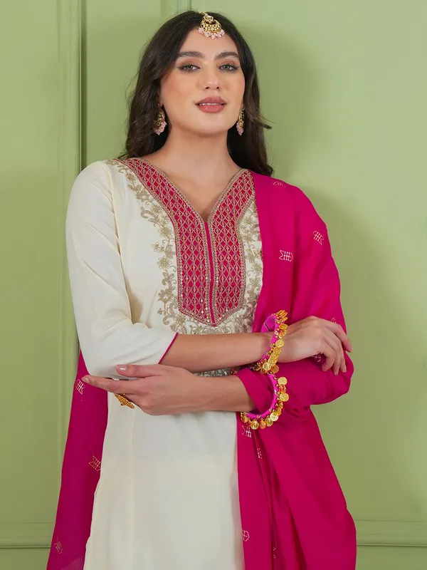 White_Cotton_Blend_Straight_Embroidered_Kurta_Set_For_Women