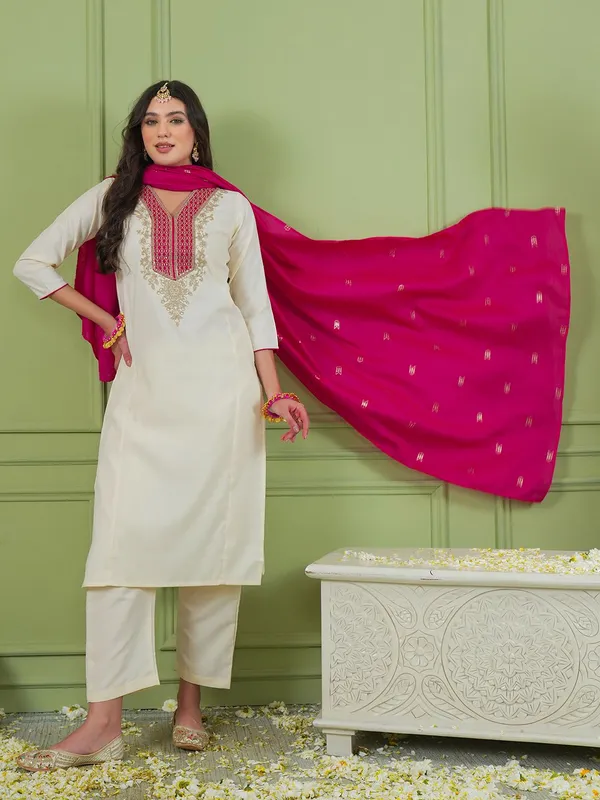 White_Cotton_Blend_Straight_Embroidered_Kurta_Set_For_Women
