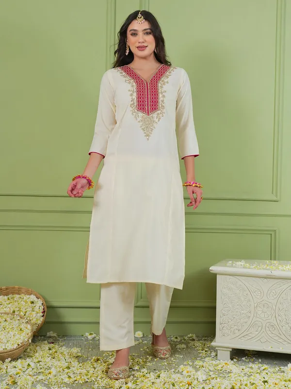 White_Cotton_Blend_Straight_Embroidered_Kurta_Set_For_Women