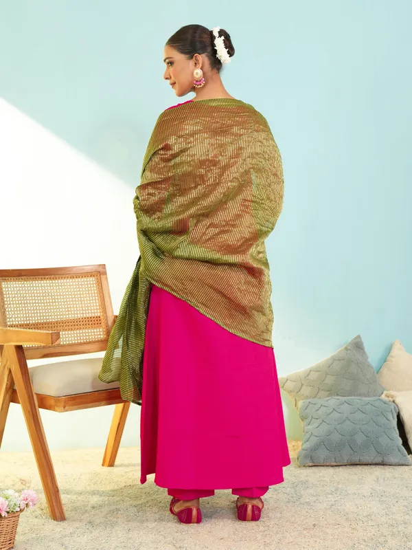 Pink_Silk_Blend_Embroidered_Kurta_Pant_Dupatta_Set_For_Women
