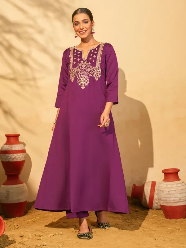 Purple_Silk_Blend_Straight_Embroidered_Kurta_Set_For_Women
