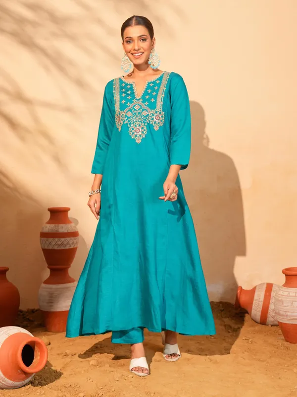Light_Blue_Silk_Blend_Embroidered_Kurta_Pant_Dupatta_Set_For_Women