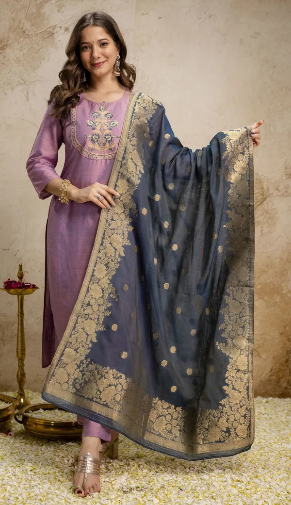 Pink_Silk_Blend_Kurta_Set_For_Women