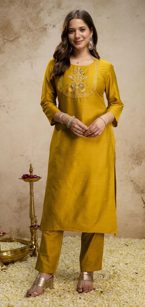 Green_Silk_Blend_Straight_Kurta_Set_For_Women