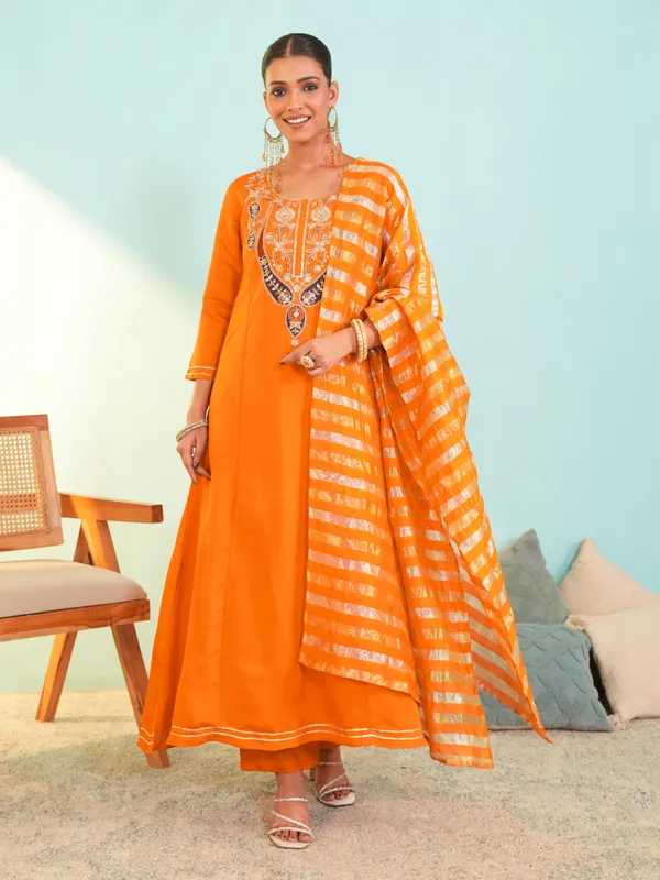 Orange_Viscose_Rayon_Sequin_Embroidered_Anarkali_Kurta_Set_For_Women