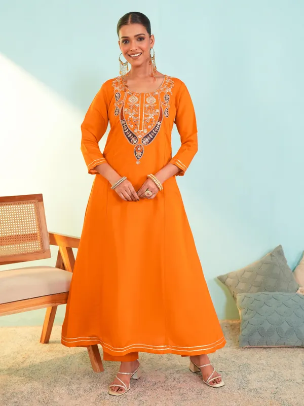 Orange_Viscose_Rayon_Sequin_Embroidered_Anarkali_Kurta_Set_For_Women