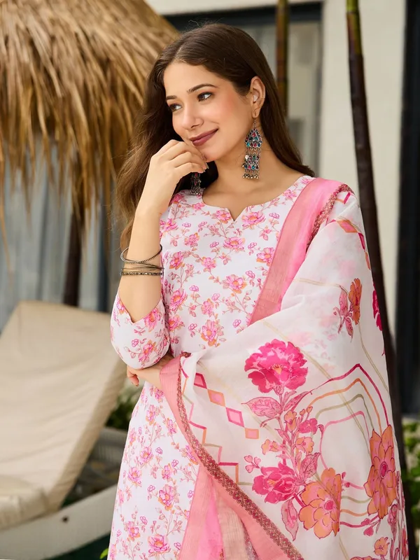 Pink_Silk_Blend_Floral_Printed_Straight_Kurta_Set_For_Women