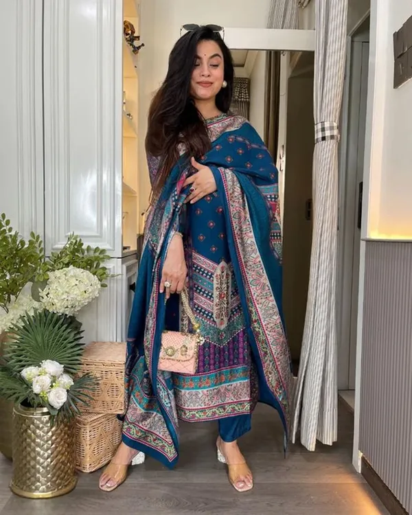Dark_Blue_Viscose_Rayon_Kurta_Set_For_Women