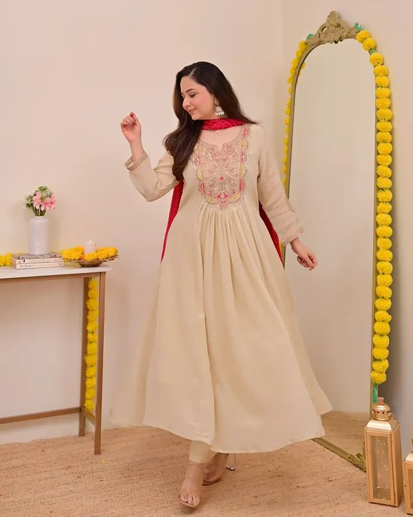 Cream_Chiffon_Flared_Thread_Embroidered_Anarkali_Kurta_Set_For_Women