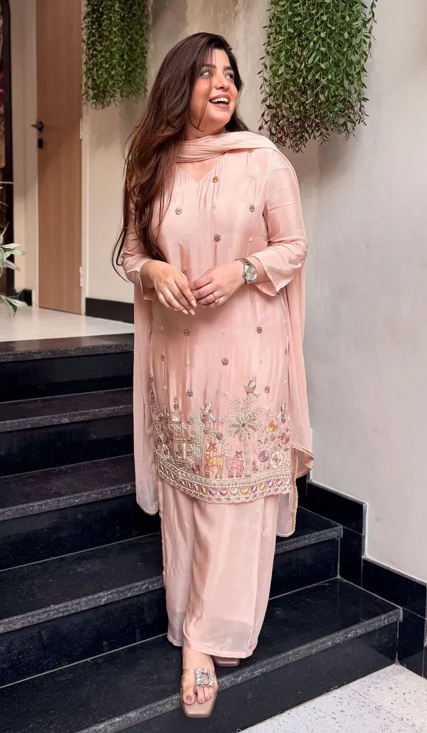 Peach_Crepe_Kurta_Palazzo_Dupatta_Set_For_Women