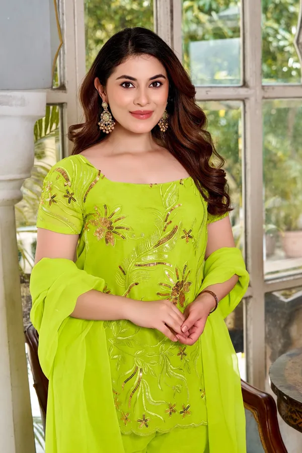 Green_Georgette_Straight_Sequin_Embroidered_Kurta_Set_For_Women