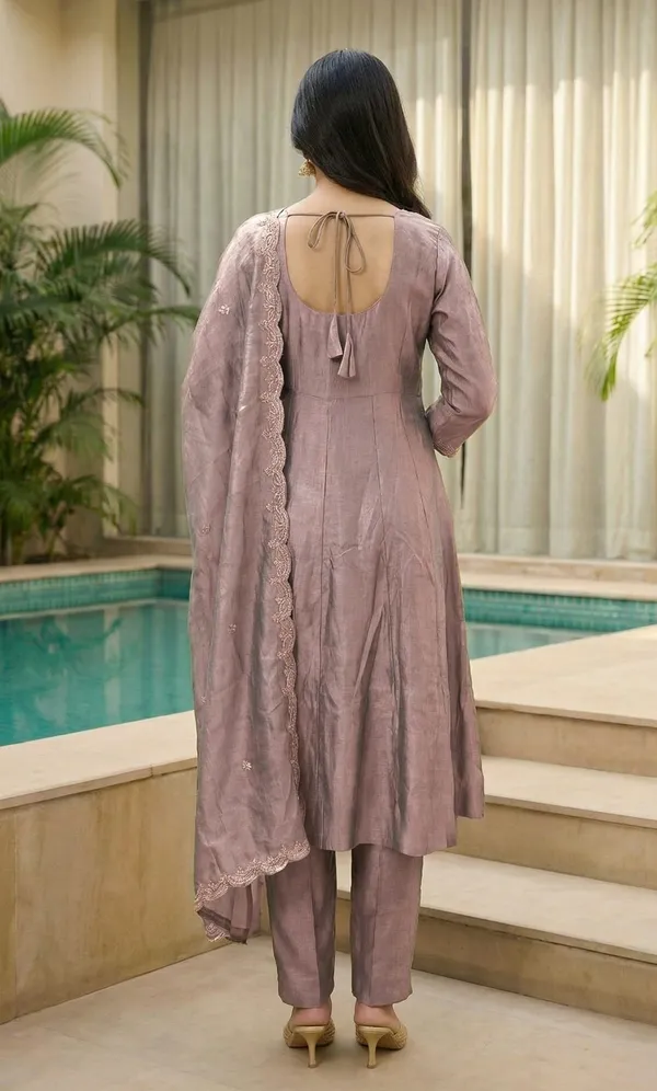 Purple_Silk_Blend_Straight_Zari_Floral_Embroidered_Kurta_Pant_Set_For_Women