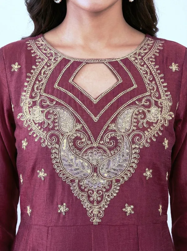 Purple_Cotton_Blend_A-Line_Zari_Embroidered_Kurta_Pant_Dupatta_Set_For_Women