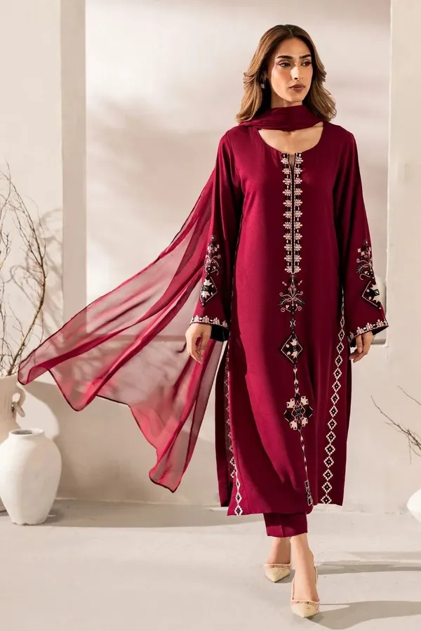 Maroon_Chanderi_Straight_Geometric_Thread_Embroidered_Kurta_Pant_Set_For_Women