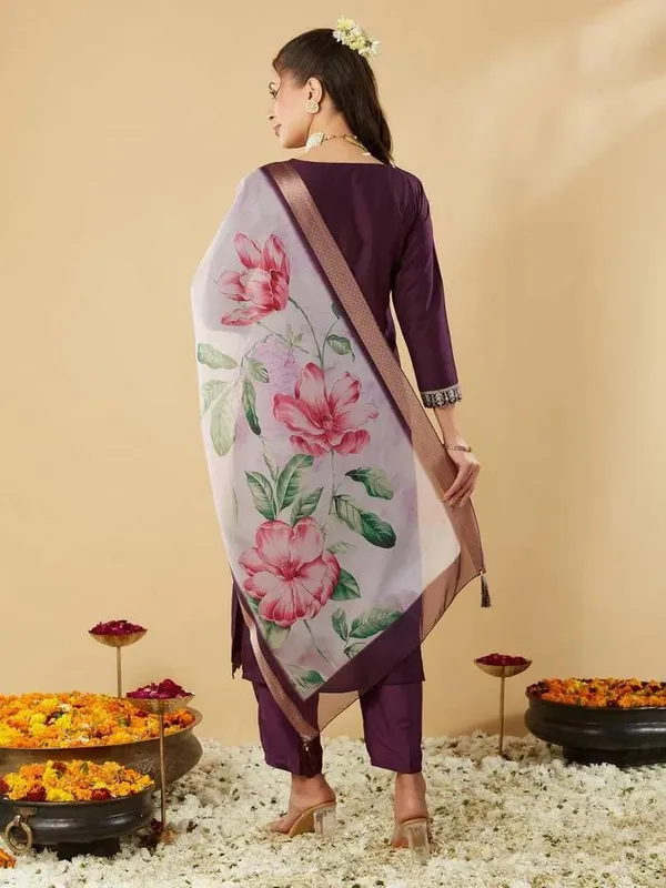 Purple_Chanderi_Silk_Straight_Gotta_Patti_Kurta_Pant_Dupatta_Set_For_Women
