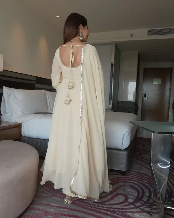 Cream_Georgette_Anarkali_Floor_Length_Kurta_Set_For_Women
