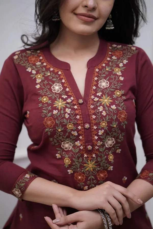 Maroon_Viscose_Rayon_Straight_Floral_Embroidered_Kurta_Palazzo_Set_For_Women