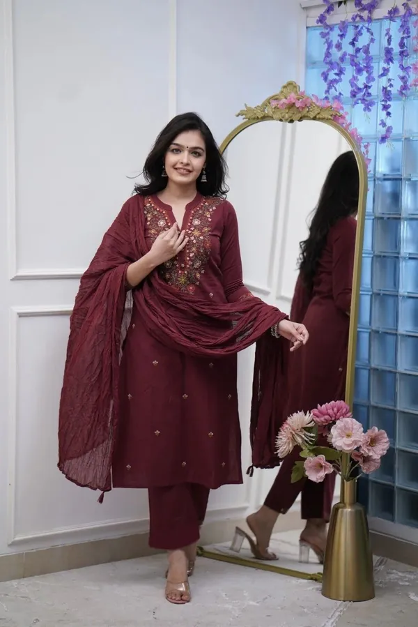 Maroon_Viscose_Rayon_Straight_Floral_Embroidered_Kurta_Palazzo_Set_For_Women