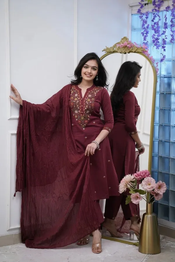 Maroon_Viscose_Rayon_Straight_Floral_Embroidered_Kurta_Palazzo_Set_For_Women
