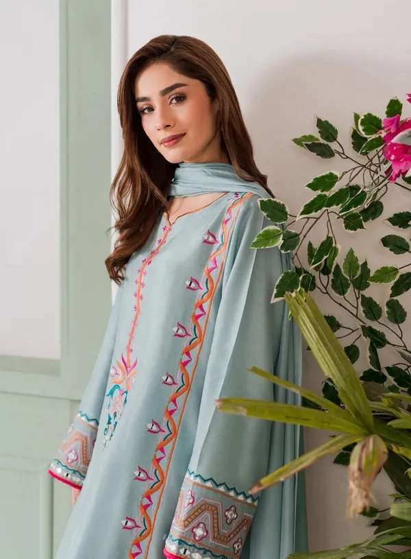 Green_Crepe_Straight_Fit_Floral_Embroidered_Kurta_Set_For_Women