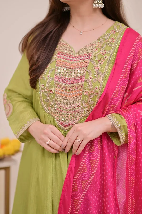 Green_Chiffon_Anarkali_Thread_Embroidered_Kurta_Set_For_Women