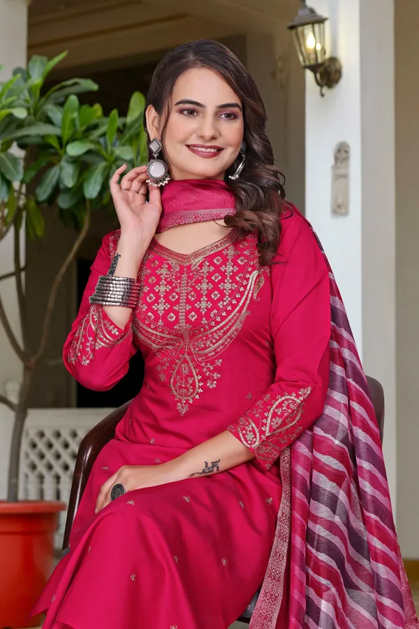 Pink_Chanderi_Zari_Embroidered_Yoke_Kurta_Pant_Set_For_Women