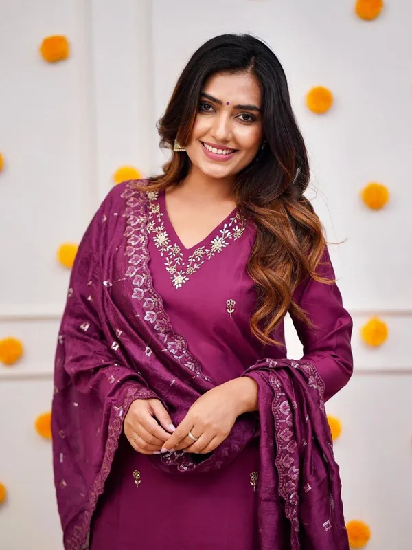Wine_Chanderi_Embroidered_Straight_Kurta_Set_For_Women