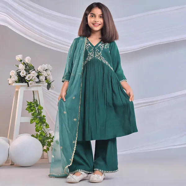 Green_Rayon_Embroidered_Kurta_Pyjama_Dupatta_Set_For_Girls