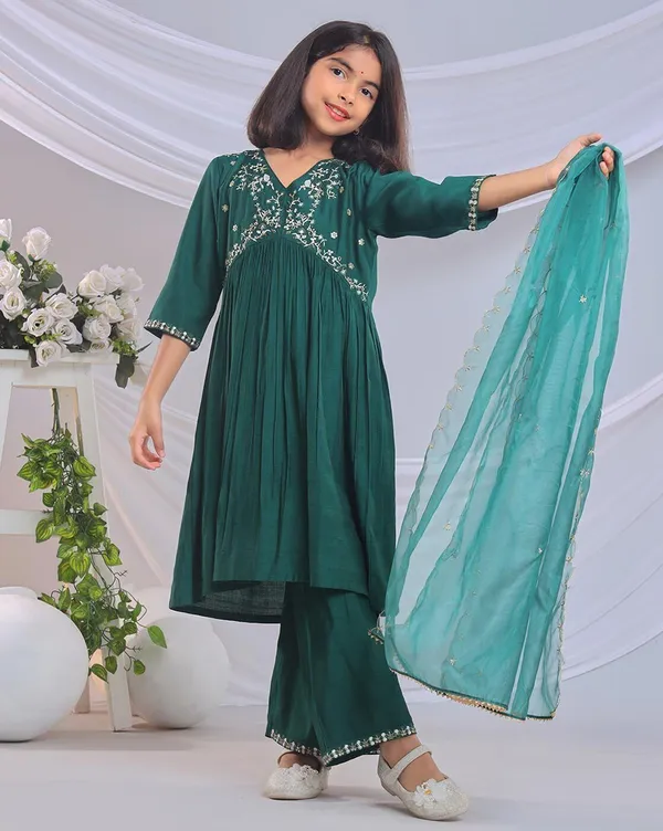 Green_Rayon_Embroidered_Kurta_Pyjama_Dupatta_Set_For_Girls