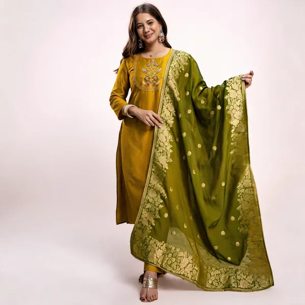 Green_Silk_Blend_Straight_Kurta_Set_For_Women