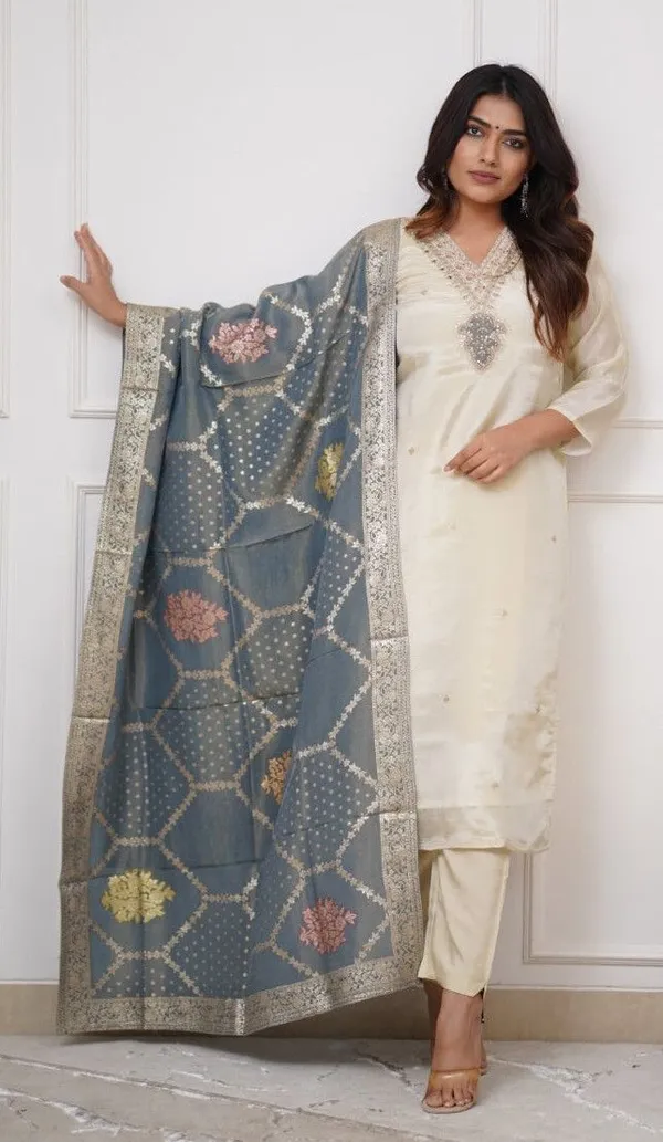 White_Cotton_Straight_Printed_Kurta_Set_For_Women