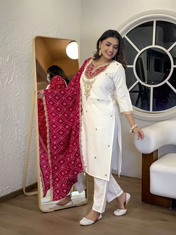 White_Viscose_Straight_Embroidered_Kurta_Set_For_Women