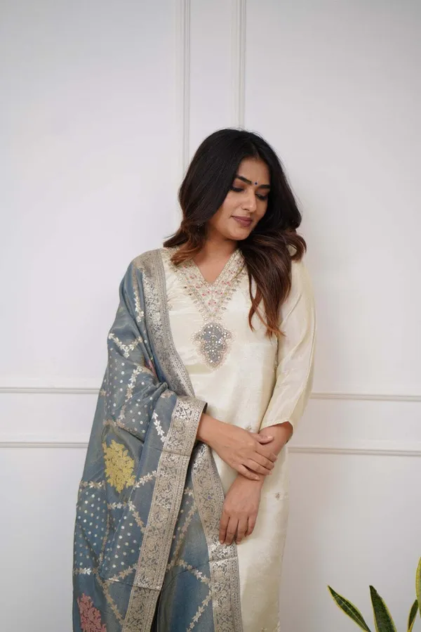 White_Cotton_Straight_Printed_Kurta_Set_For_Women