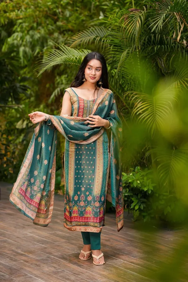 Green_Cotton_Straight_Printed_Kurta_Set_For_Women