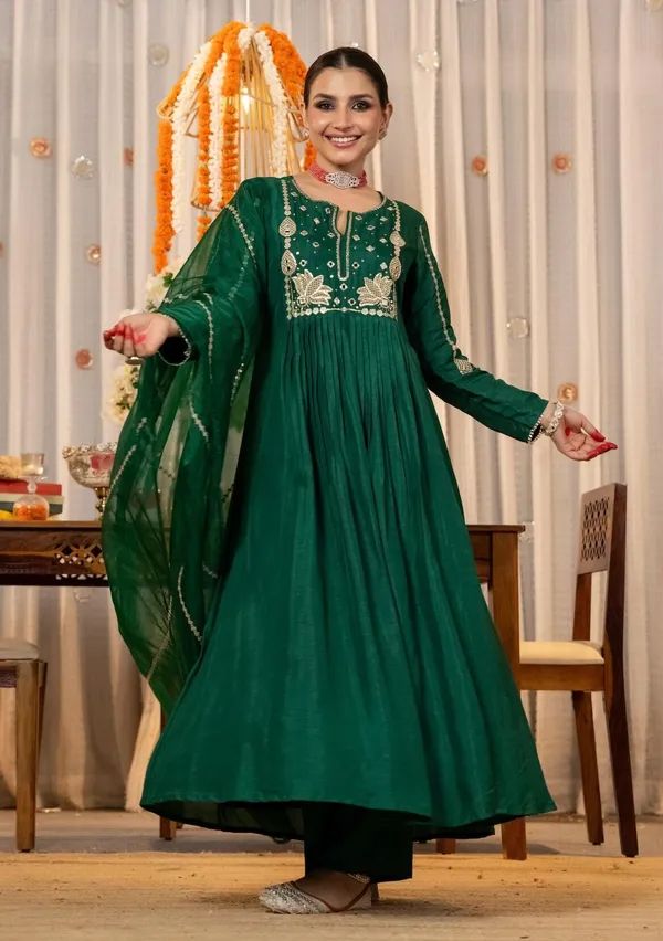 Green_Chanderi_Silk_Embroidered_Anarkali_Kurta_Set_For_Women