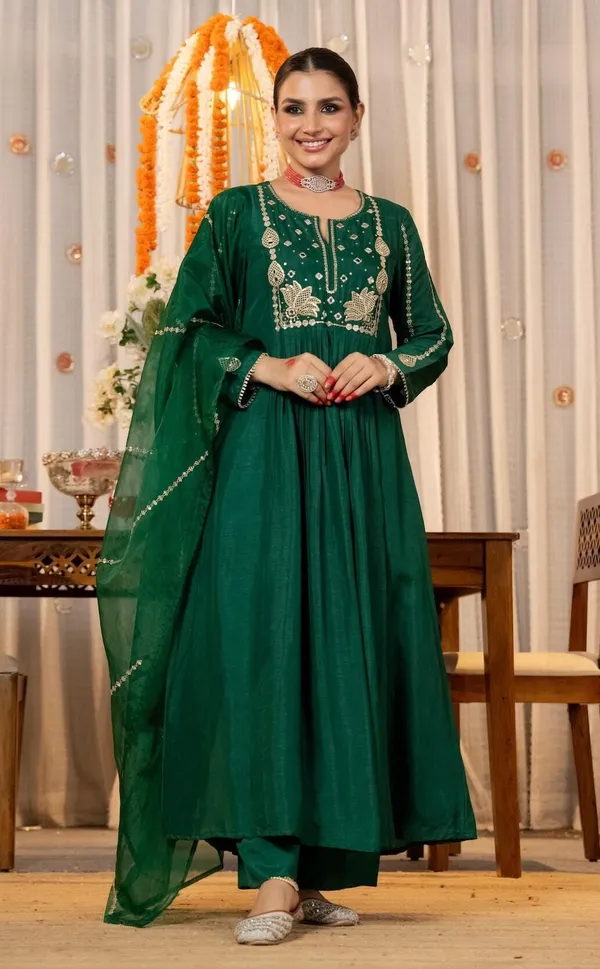 Green_Chanderi_Silk_Embroidered_Anarkali_Kurta_Set_For_Women