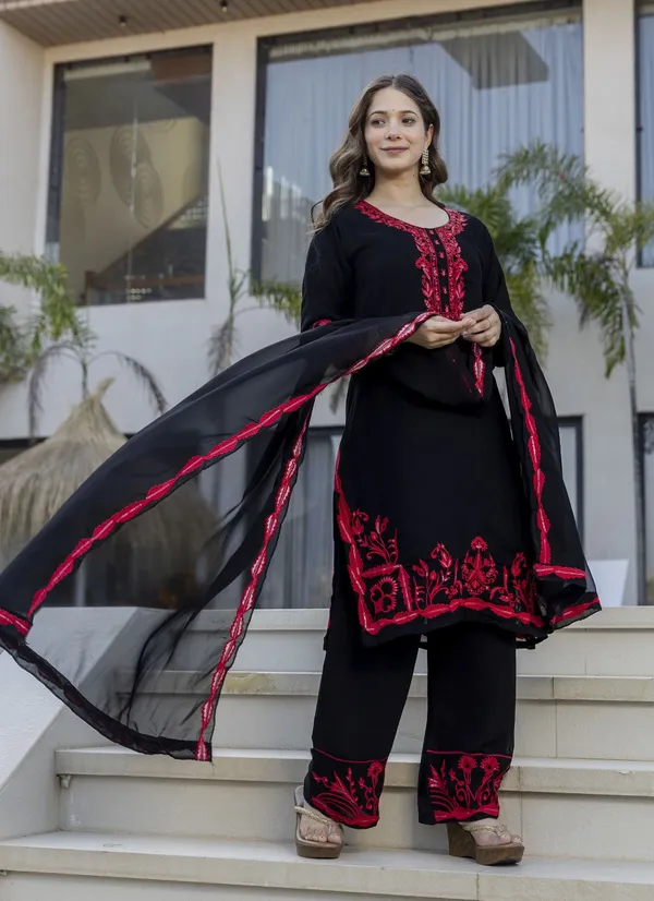 Black_Georgette_Straight_Embroidered_Kurta_Set_For_Women