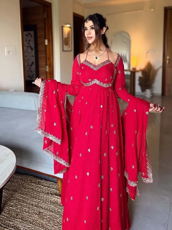 Red_Georgette_Anarkali_Embroidered_Kurta_Set_For_Women
