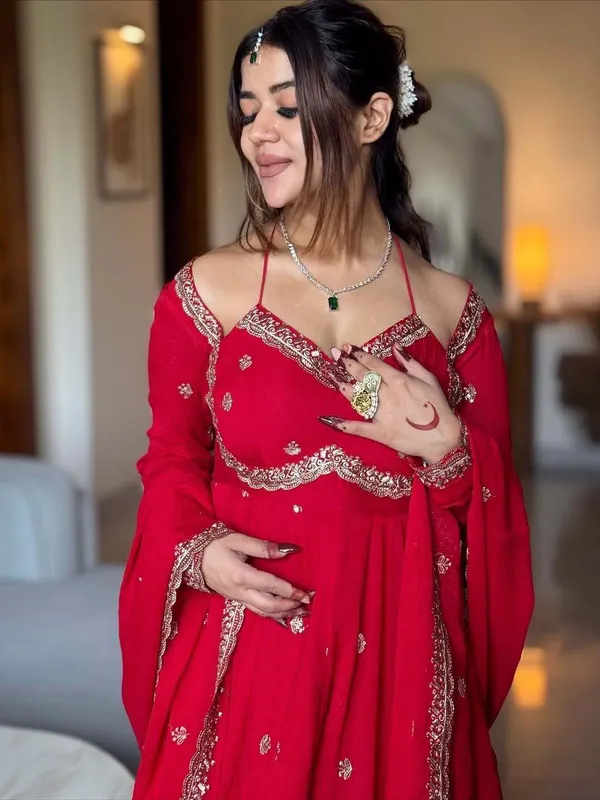 Red_Georgette_Anarkali_Embroidered_Kurta_Set_For_Women
