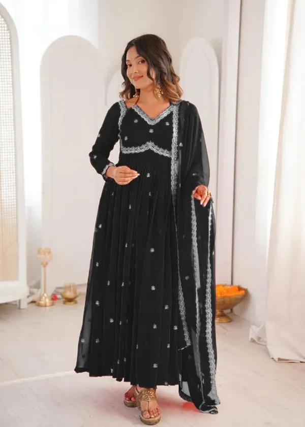 Black_Georgette_Embroidered_Anarkali_Kurta_Dupatta_Set_For_Women